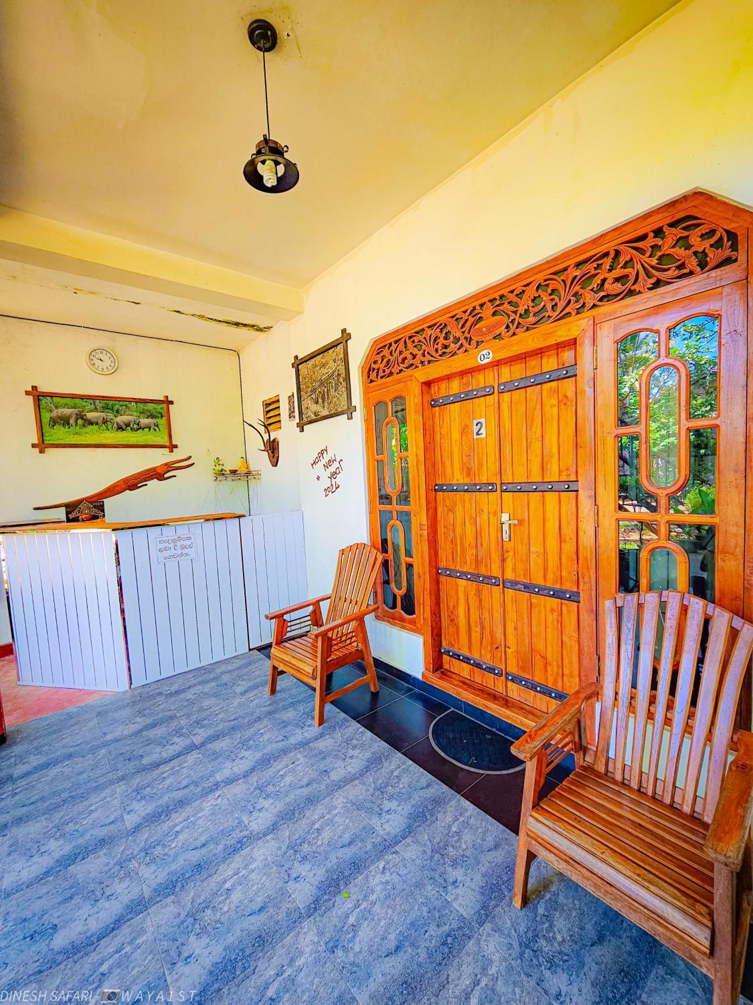 Dinesh Safari Homestay اوداوالاوي المظهر الخارجي الصورة