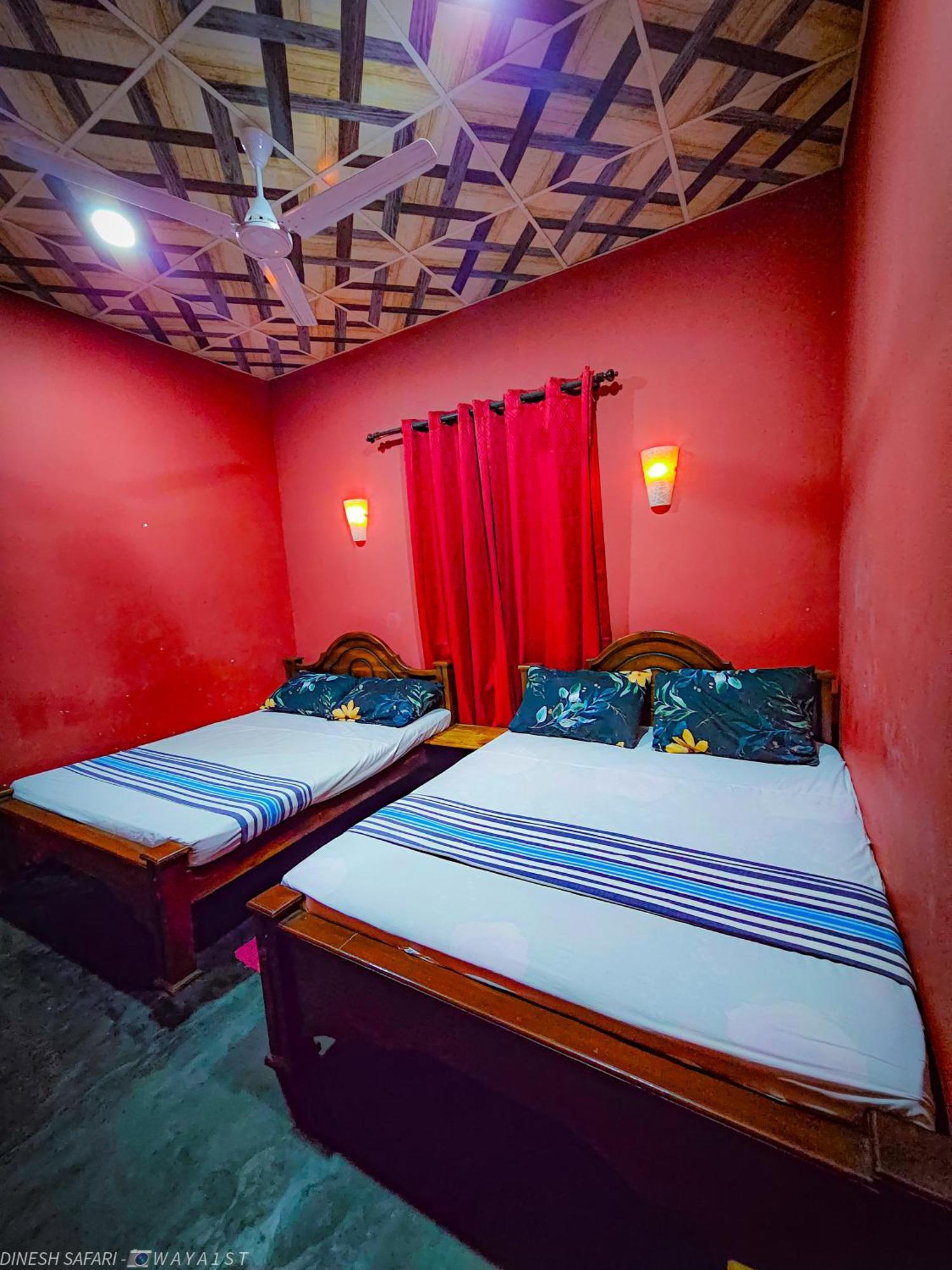 Dinesh Safari Homestay اوداوالاوي المظهر الخارجي الصورة